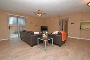 Jefferson-Arms-Interior-Living-0610-1200w